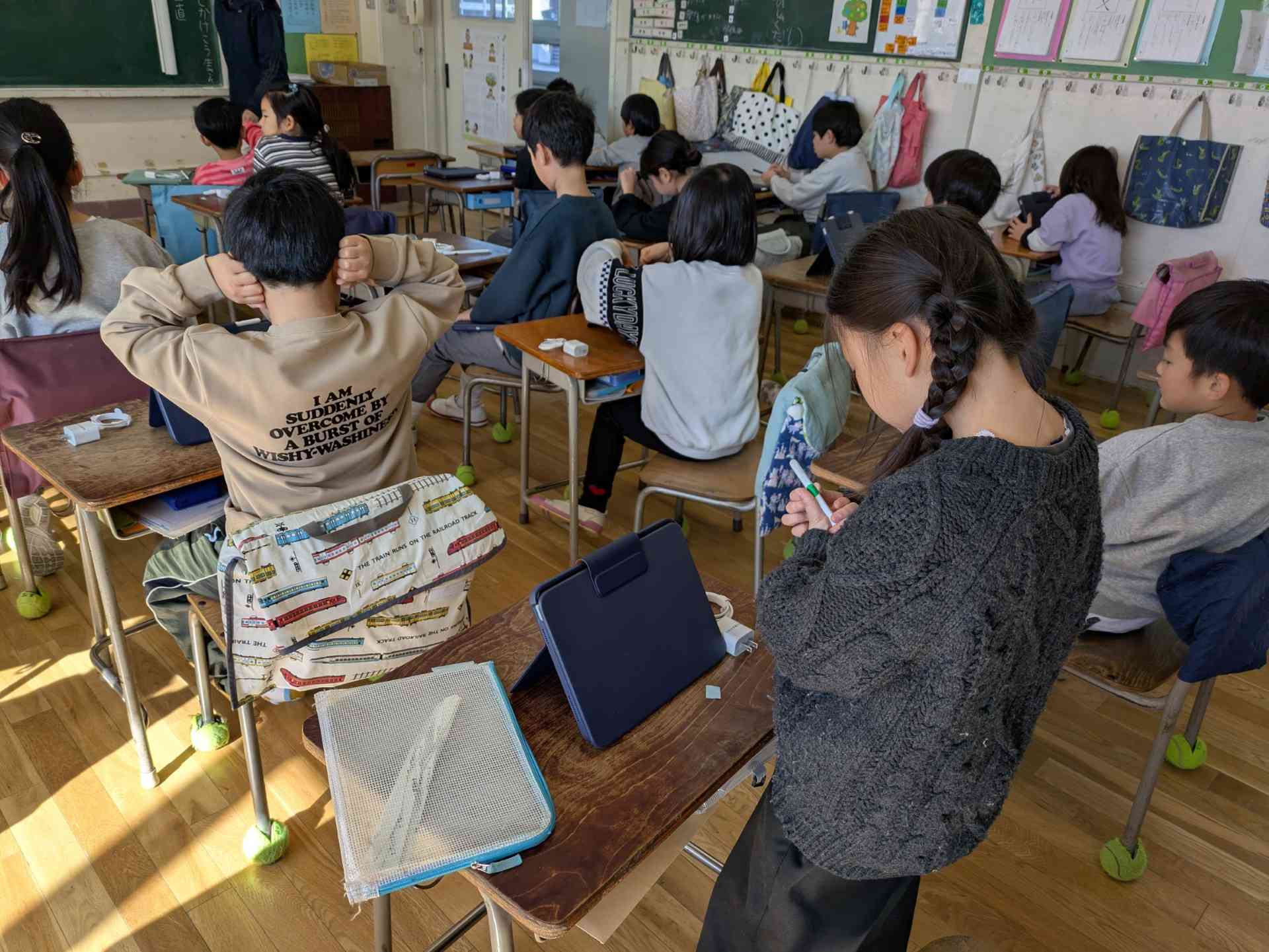 27595648-fcb6-4771-8281-ff903e3c2560